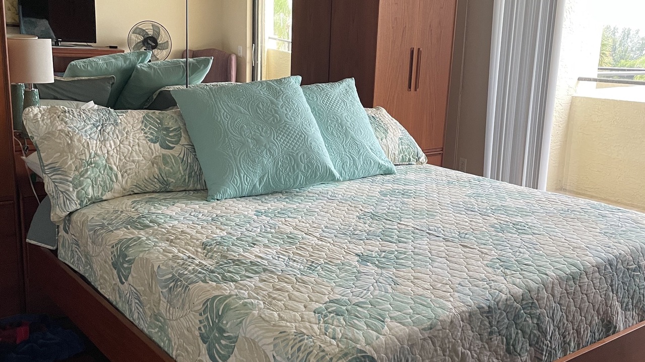 Photo of Bedroom in Hudson