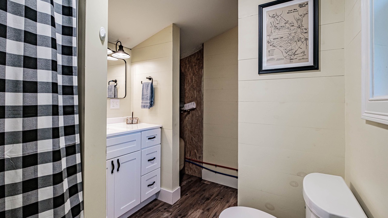 Photo of Bathroom in Sebago