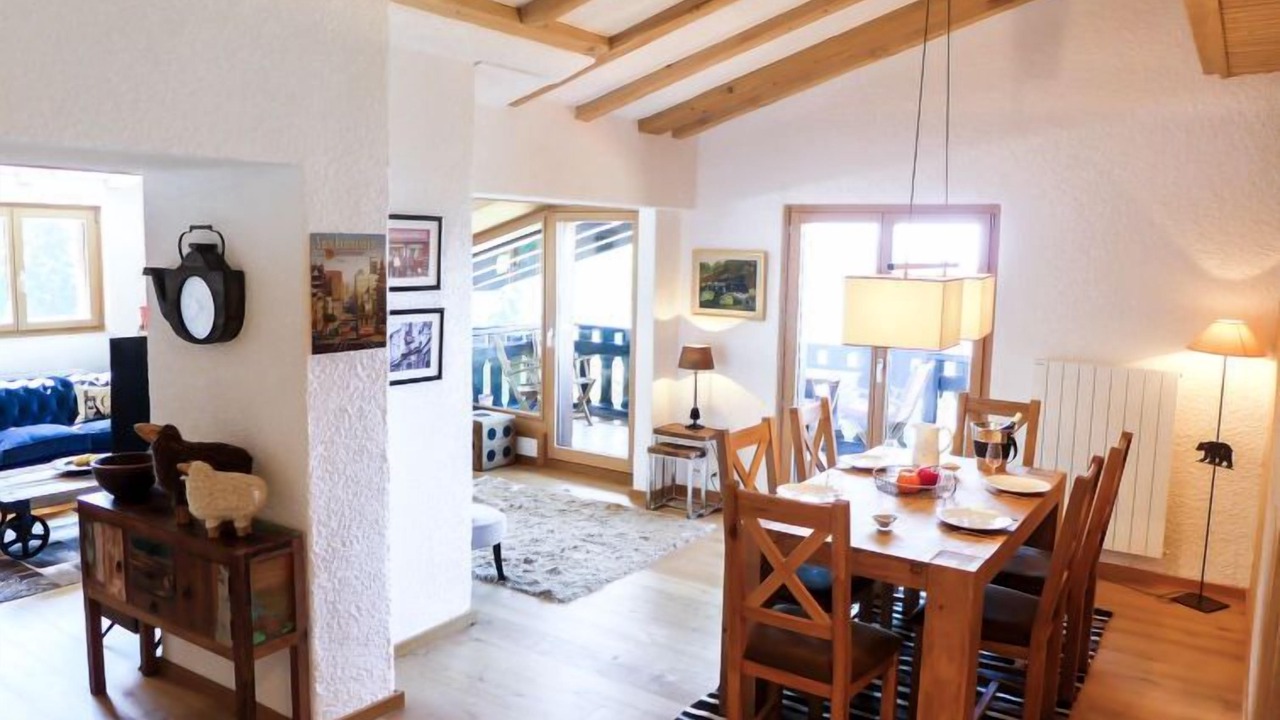 Photo of Livingroom in Arveyes