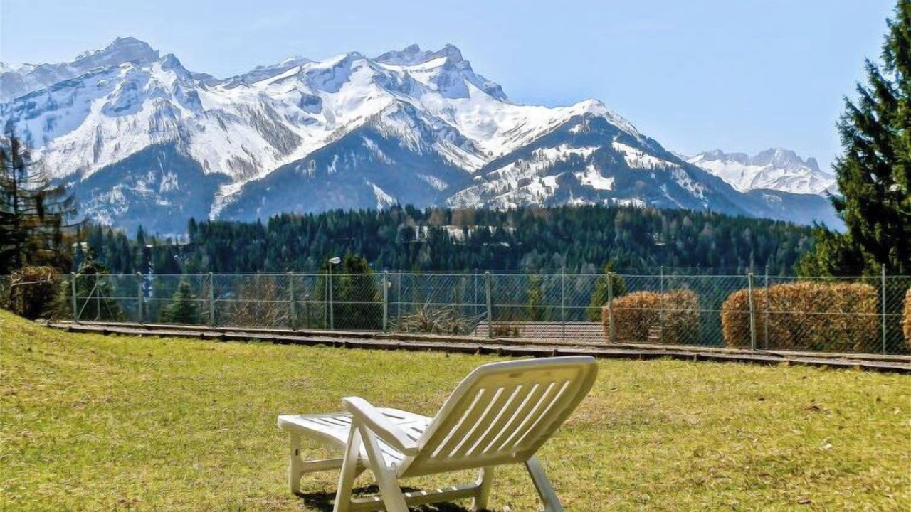 Photo of Outdoor in Arveyes