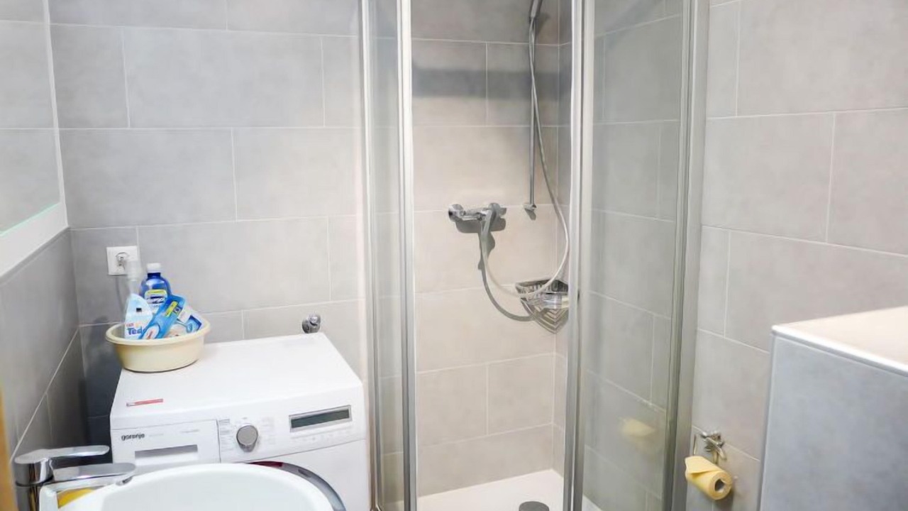 Photo of Bathroom in Arveyes