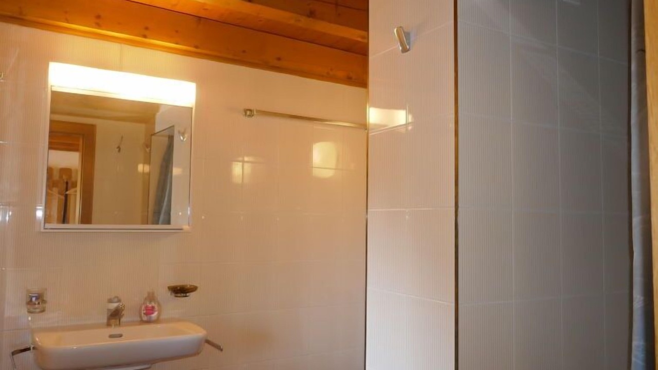 Photo of Bathroom in Leontica