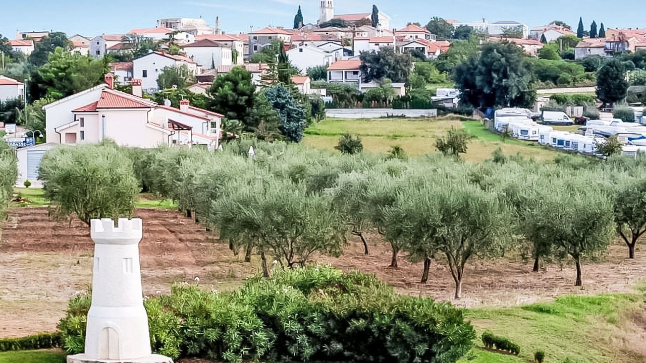 Photo of Others in Vabriga