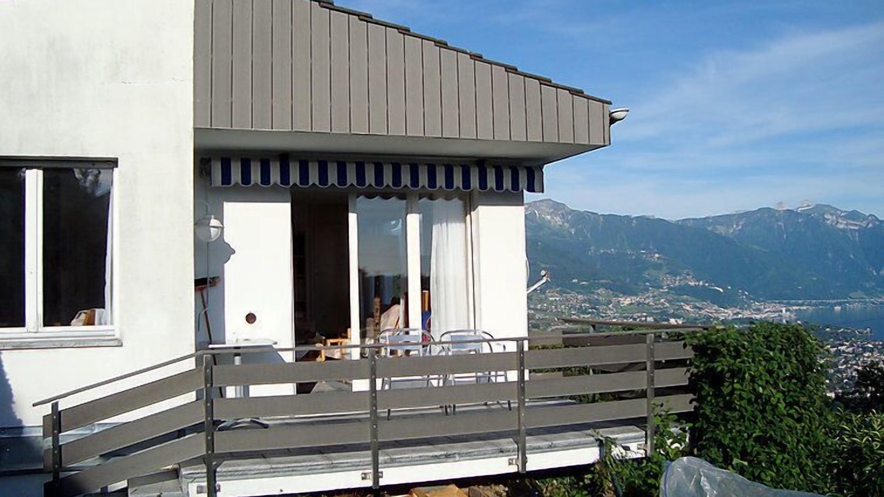 Photo of Others in Chardonne