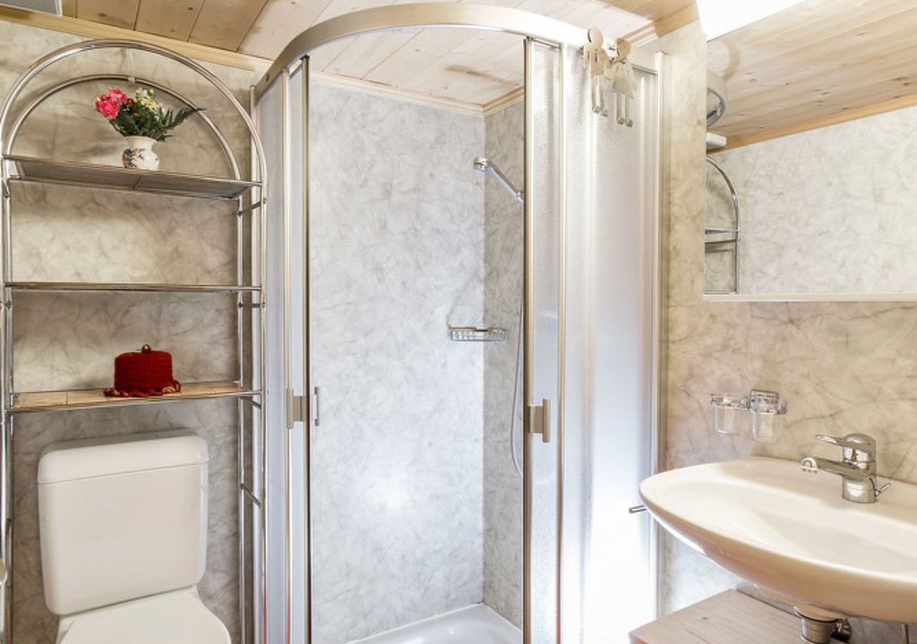 Photo of Bathroom in Ascharina