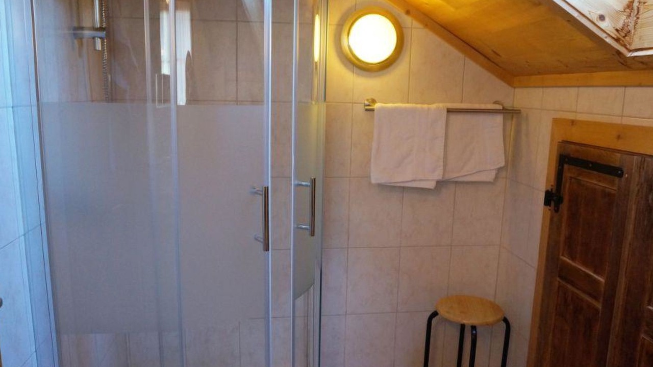 Photo of Bathroom in Zweisimmen