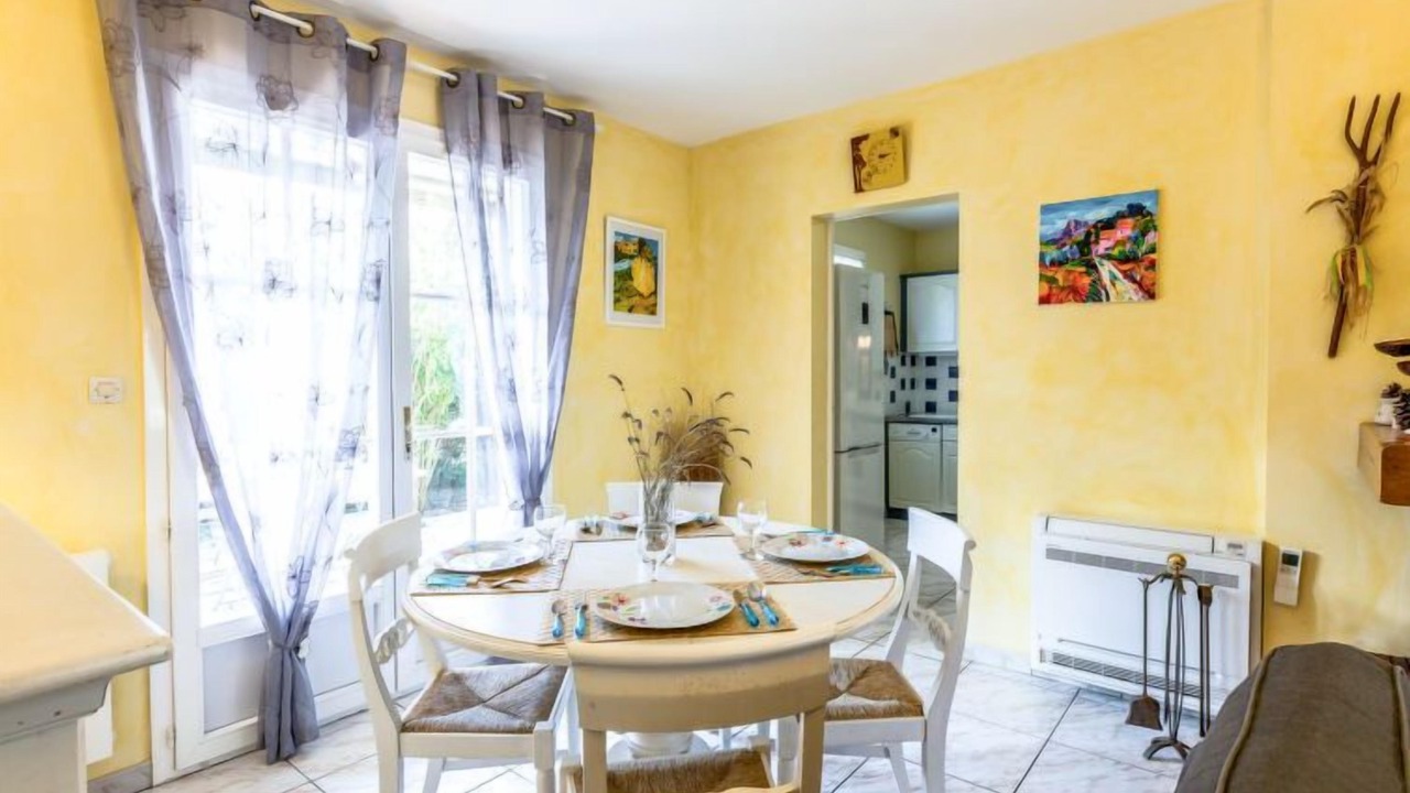 Photo of Bedroom in Saint-Palais-sur-Mer