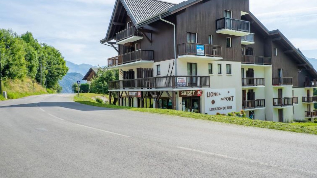 Photo of Others in Les Bottieres