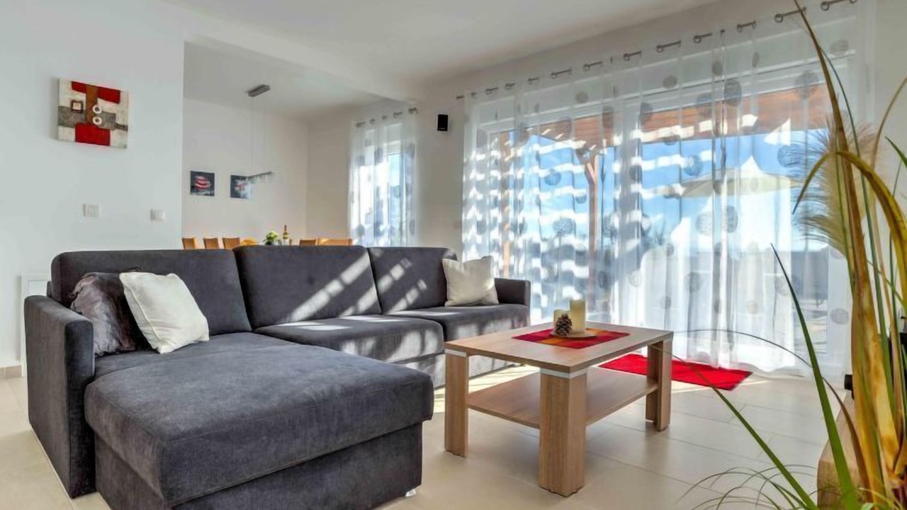 Photo of Livingroom in Pobri