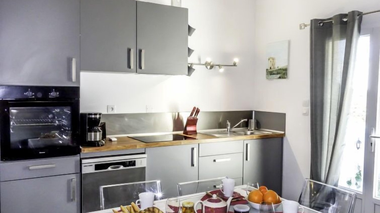 Photo of Bedroom in Saint-Laurent-d'Aigouze