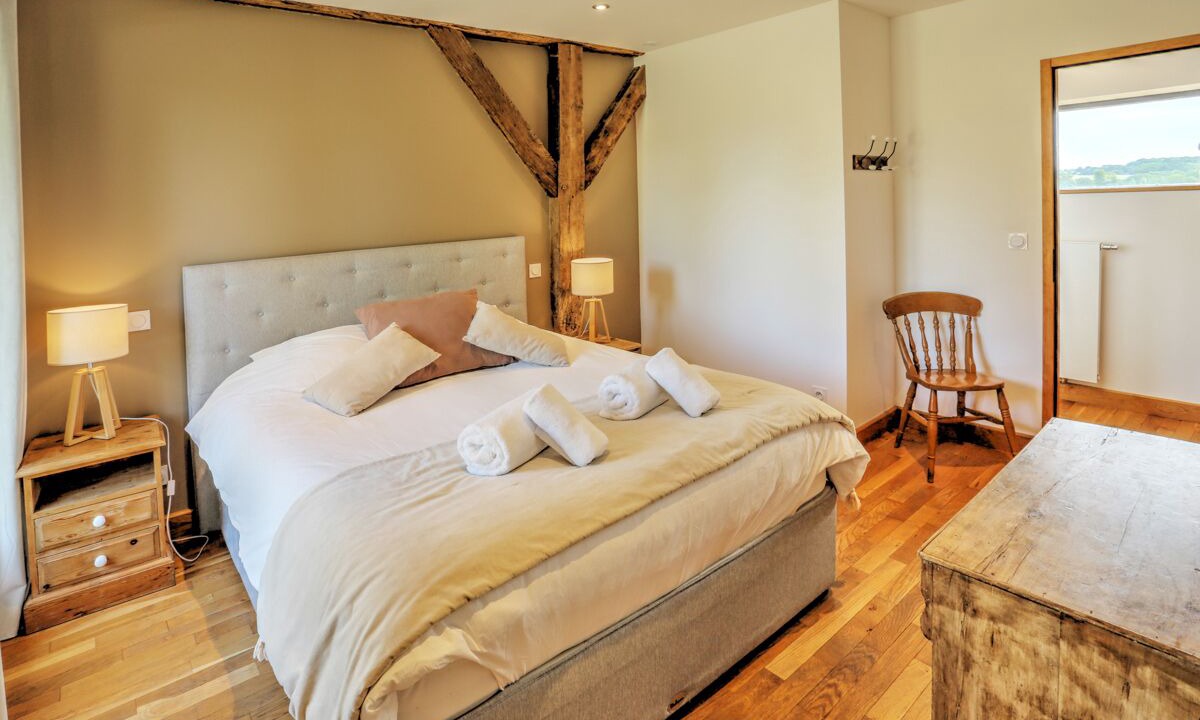 Photo of Bedroom in Saint-Fargeau