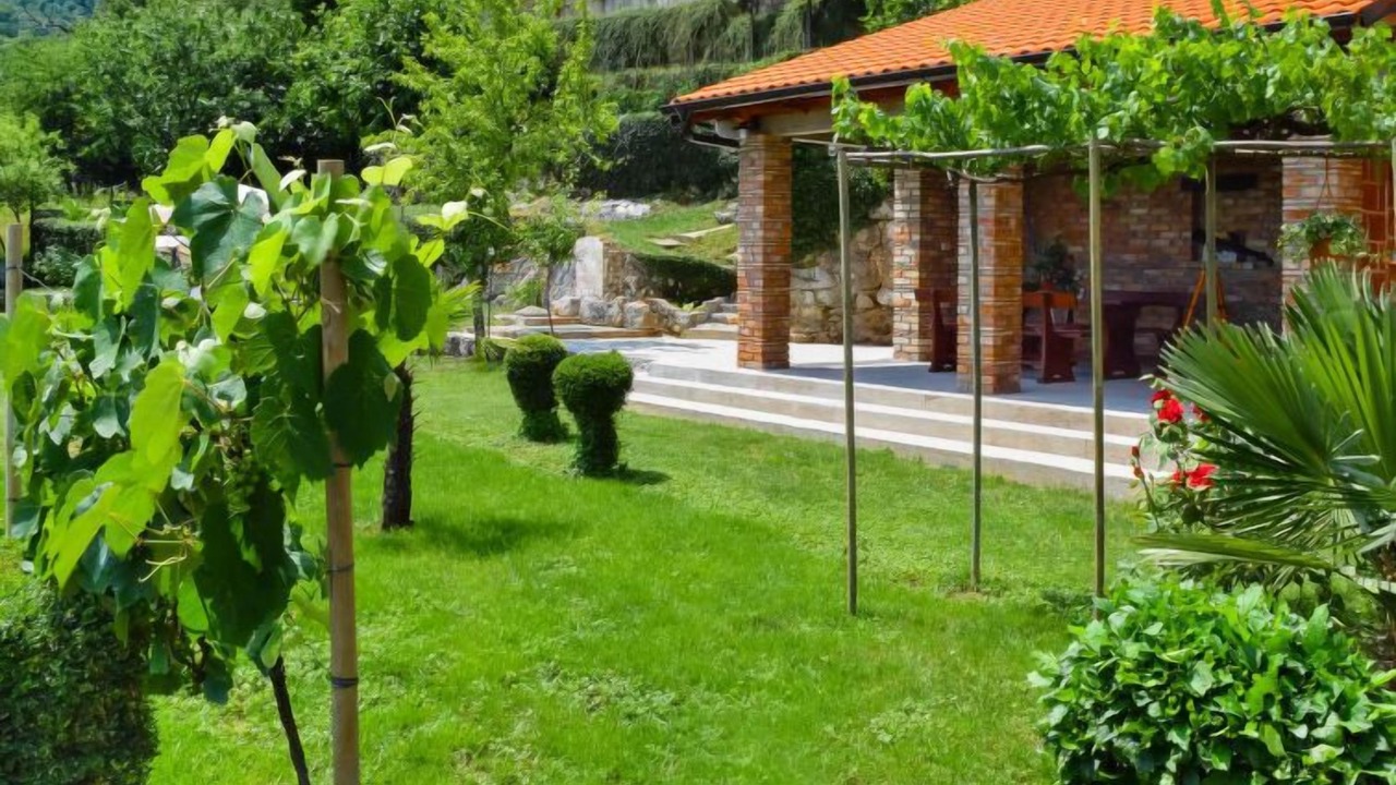 Photo of Others in Rukavac