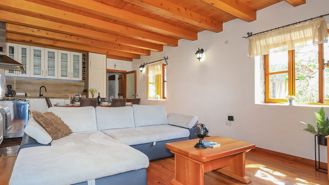 Photo of Livingroom in Sukosan