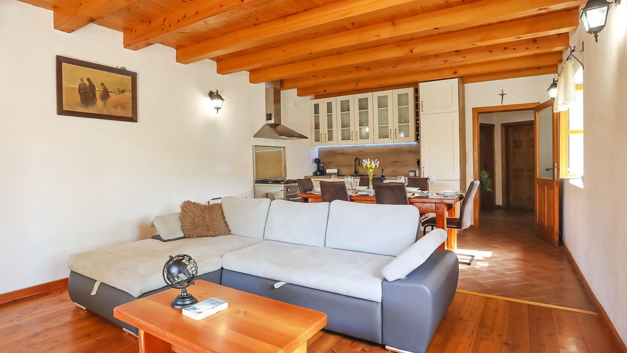 Photo of Livingroom in Sukosan