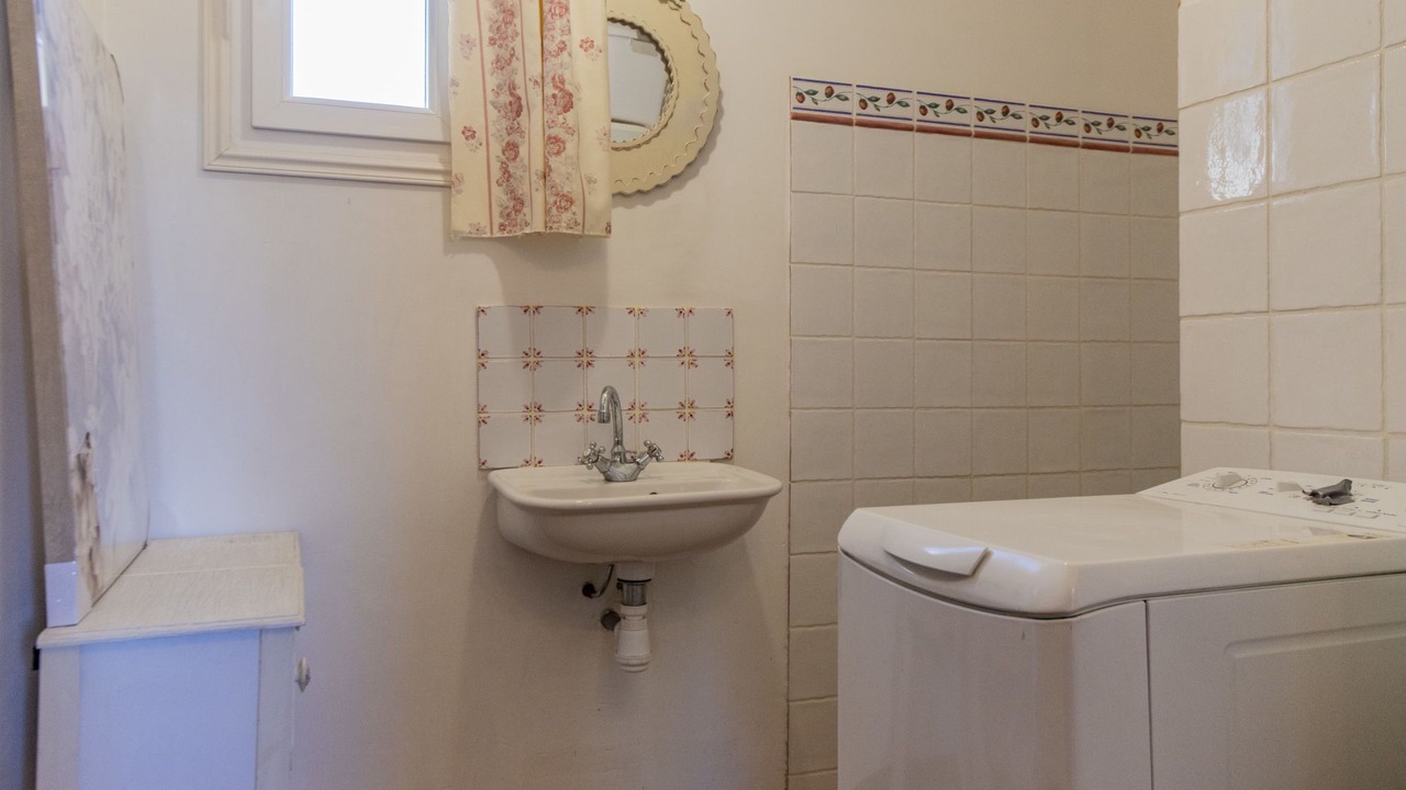 Photo of Bathroom in Villelaure