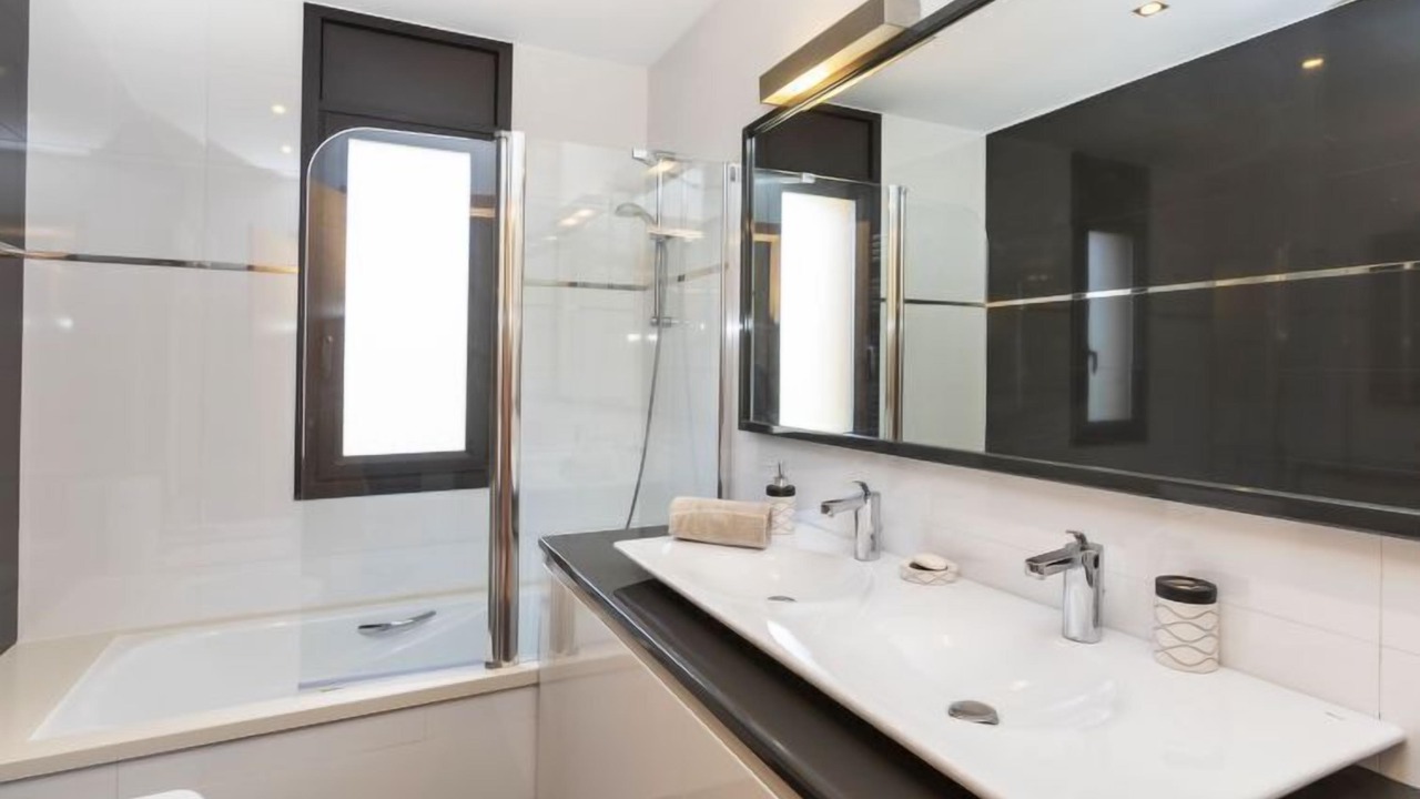 Photo of Bathroom in Olot