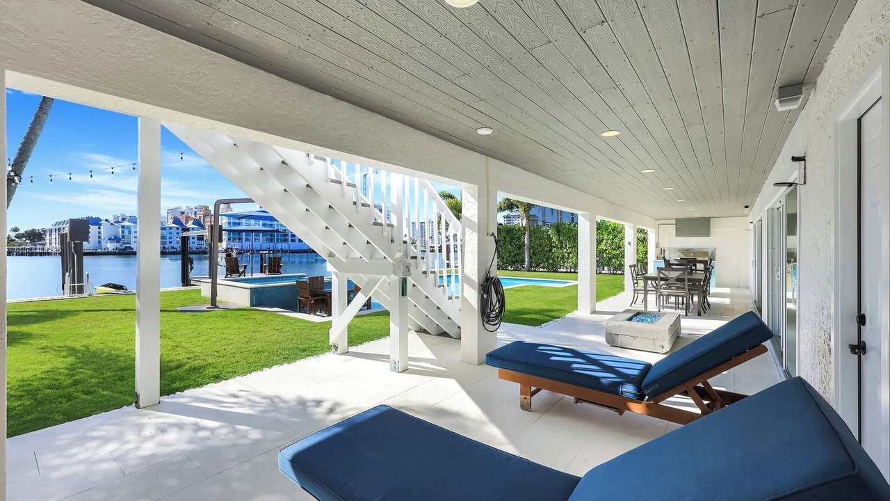 Photo of Outdoor in Connors