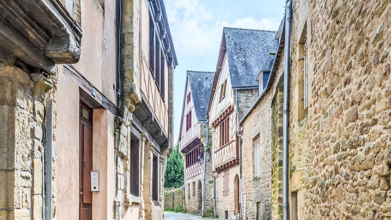 Photo of Others in Auray
