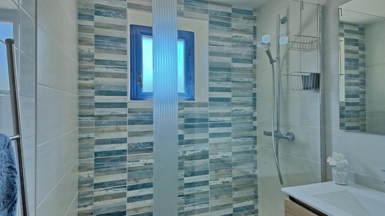 Photo of Bathroom in Ploemeur