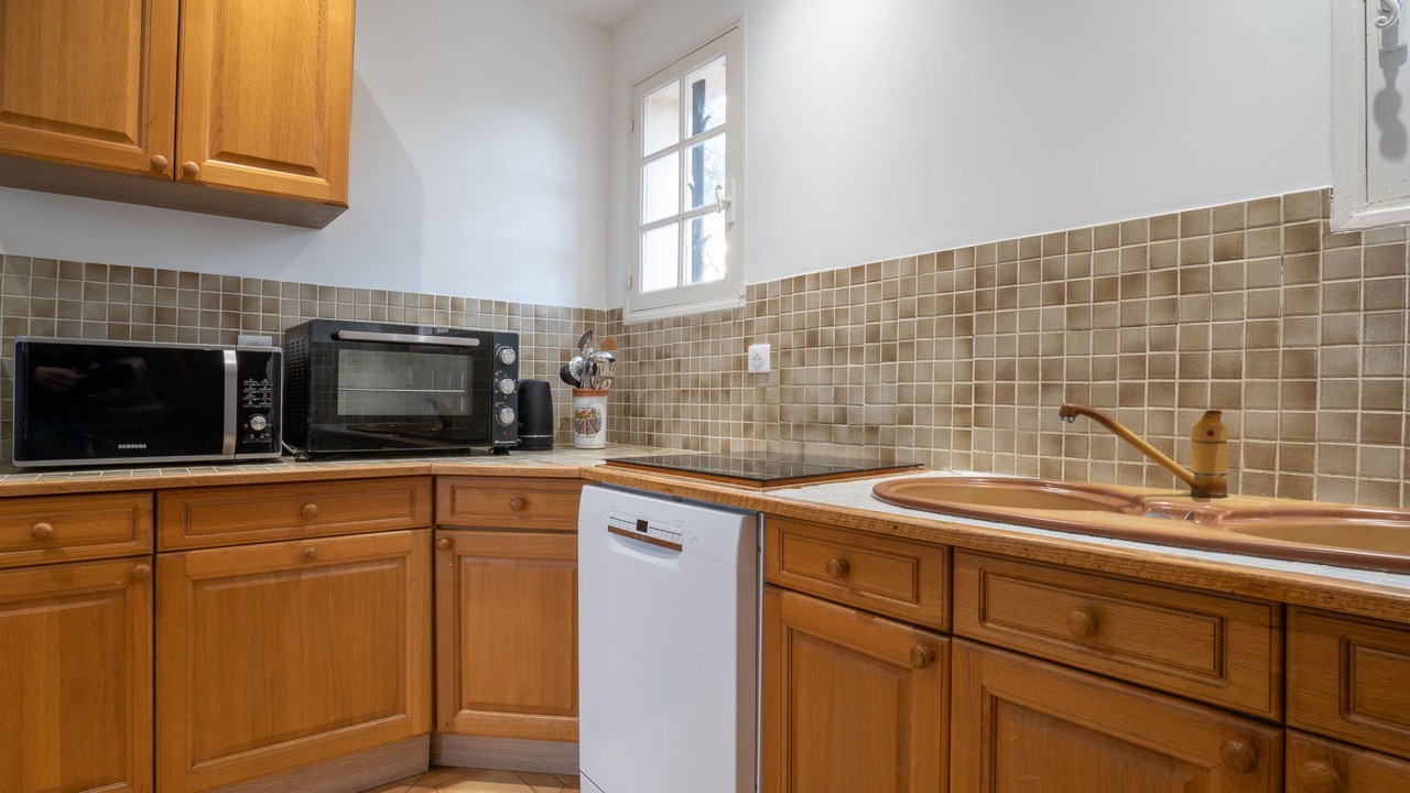 Photo of Bedroom in Saint-Aygulf