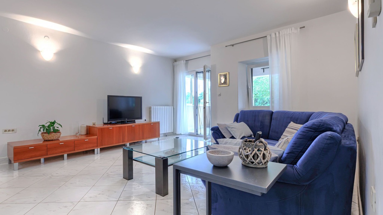 Photo of Livingroom in Topid