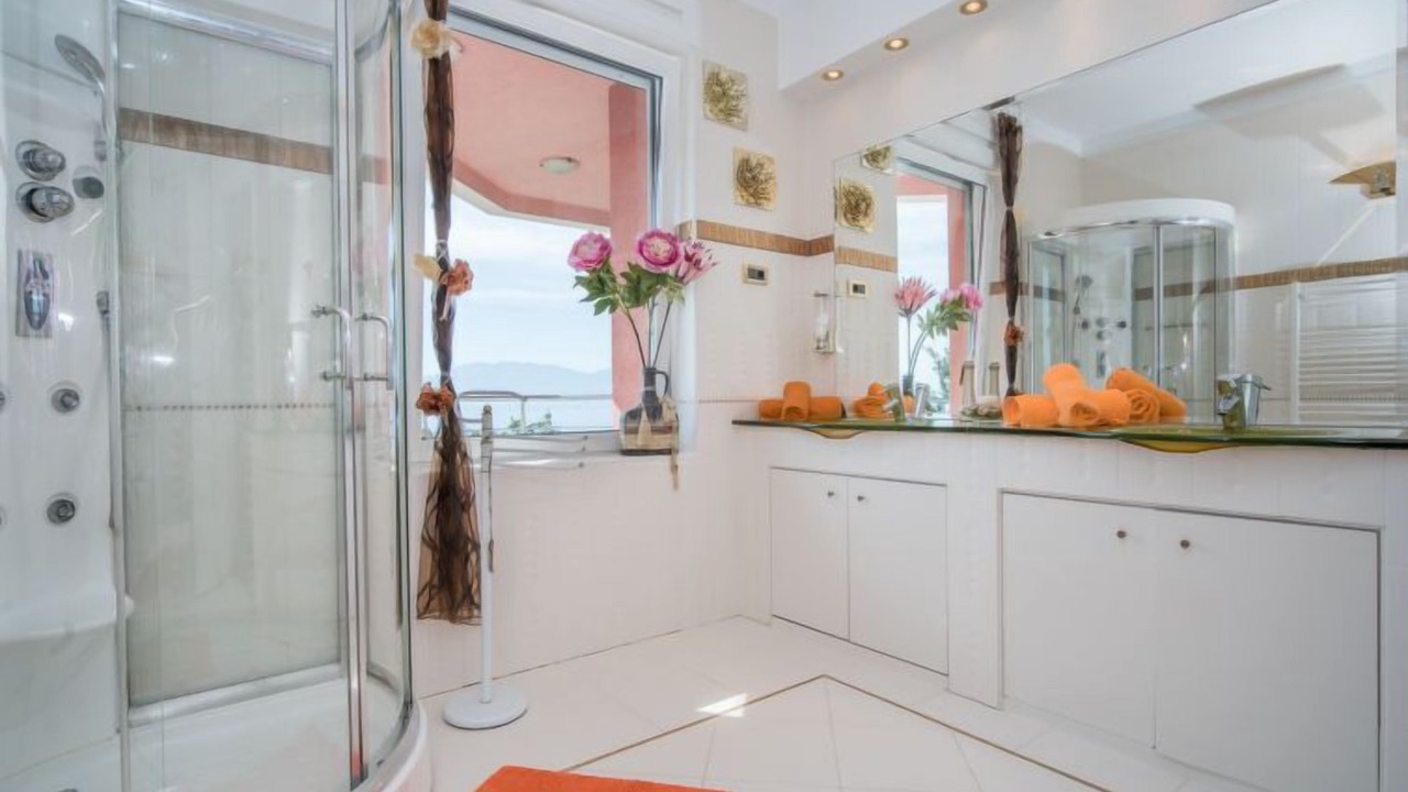Photo of Bathroom in Zurkovo