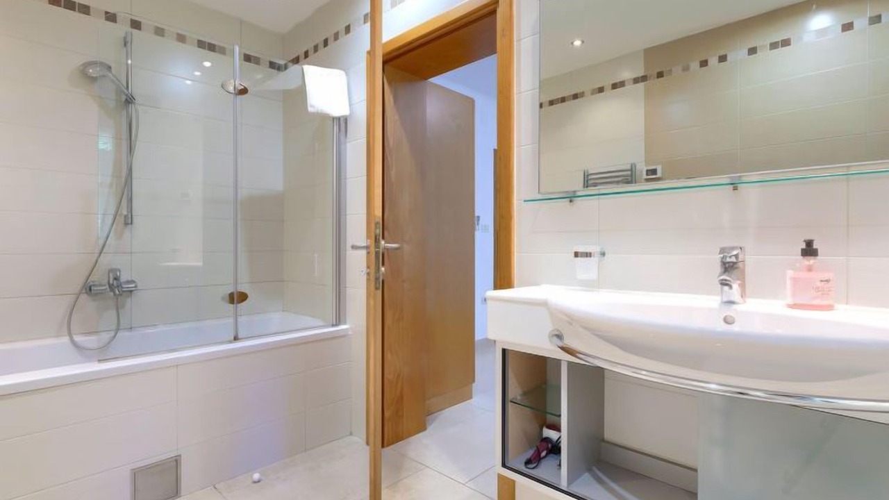 Photo of Bathroom in Baredine