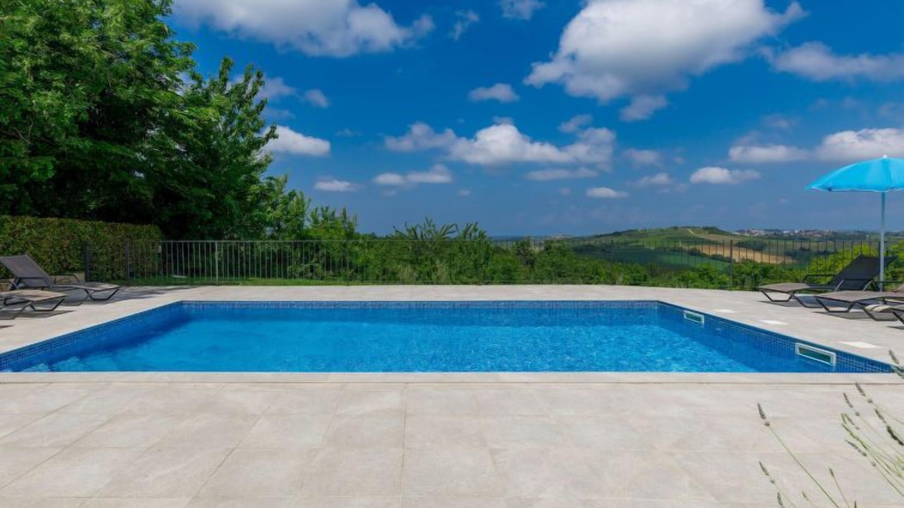 Photo of Outdoor in Baredine