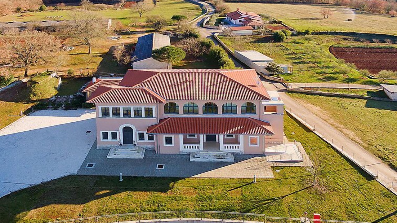 Photo of Others in Jakovici