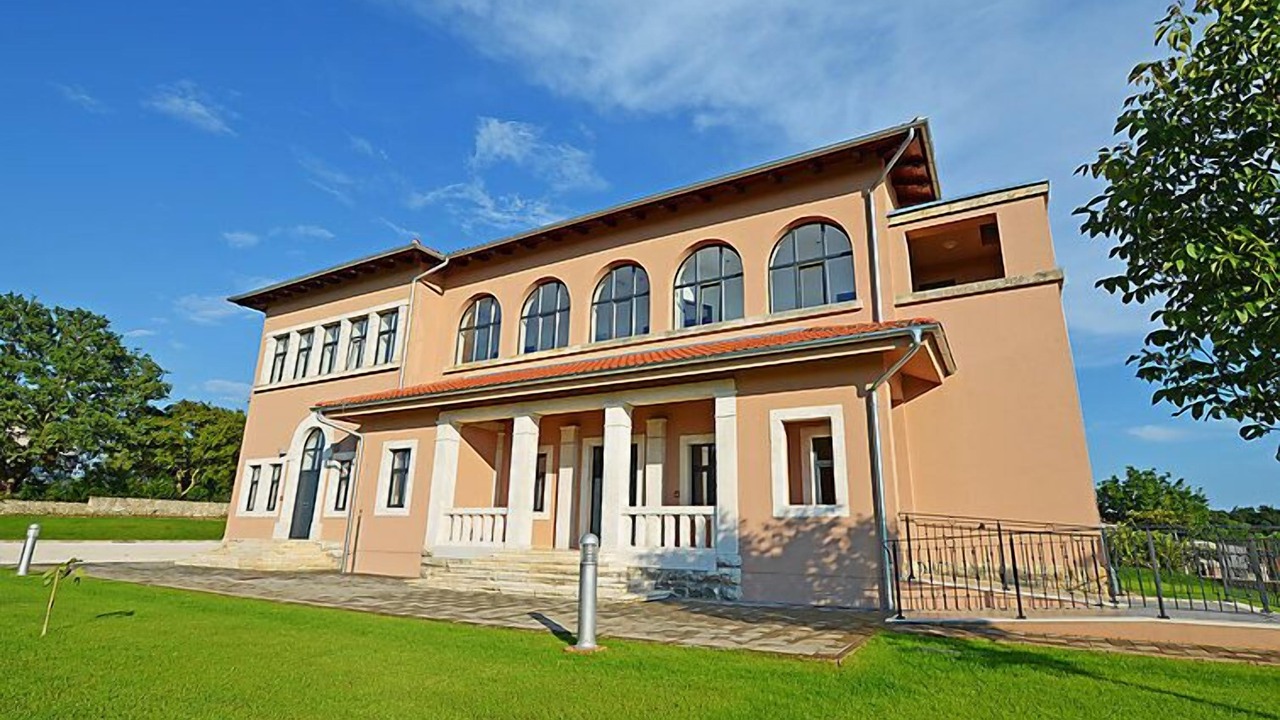 Photo of Others in Jakovici
