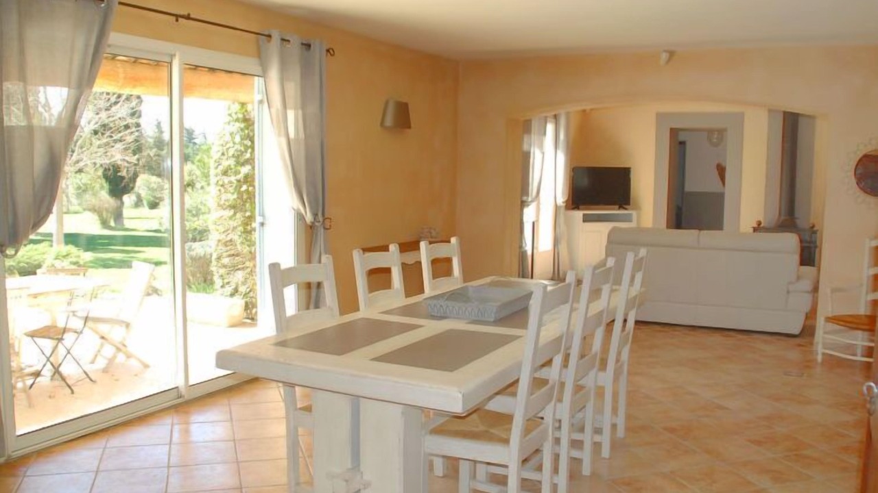 Photo of Bedroom in Eyragues