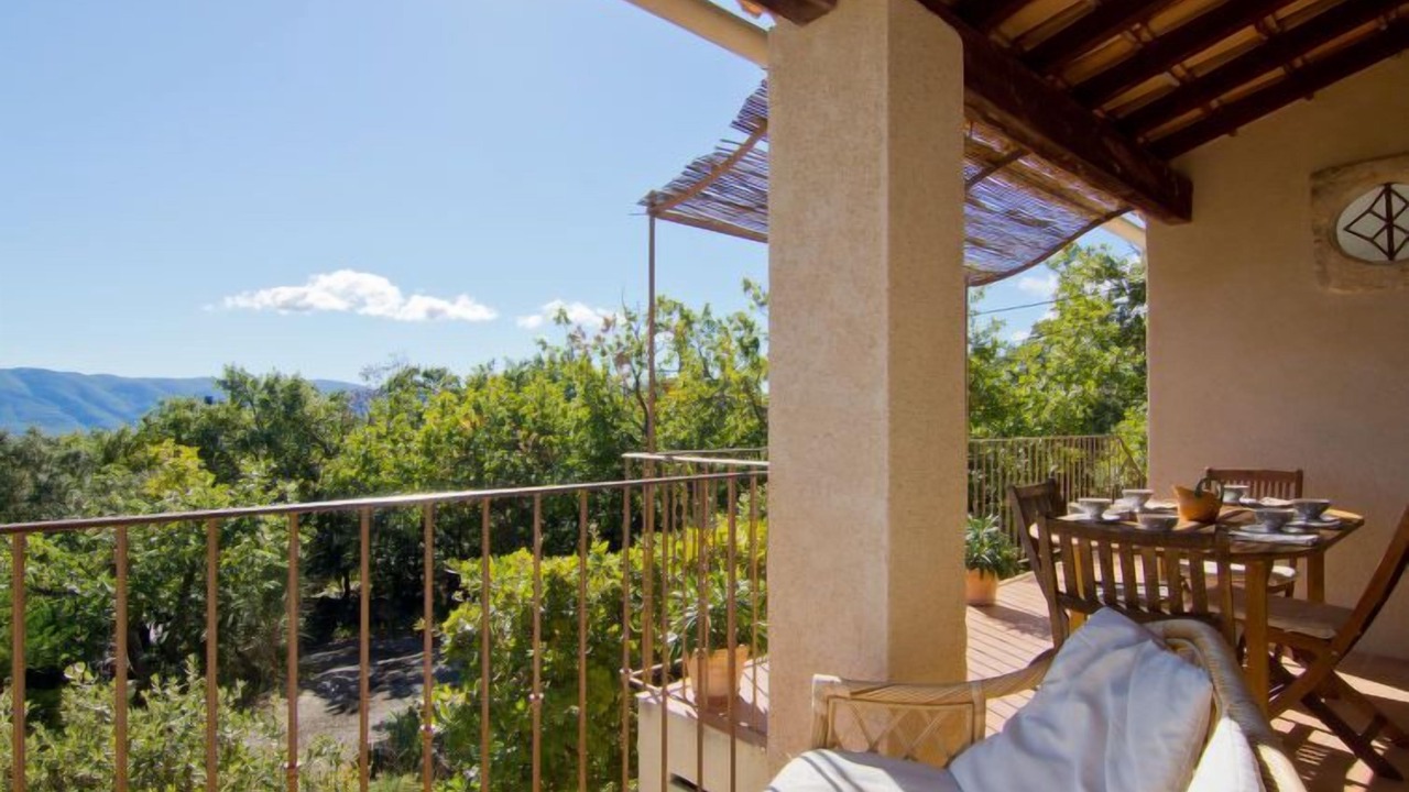 Photo of Others in Viens