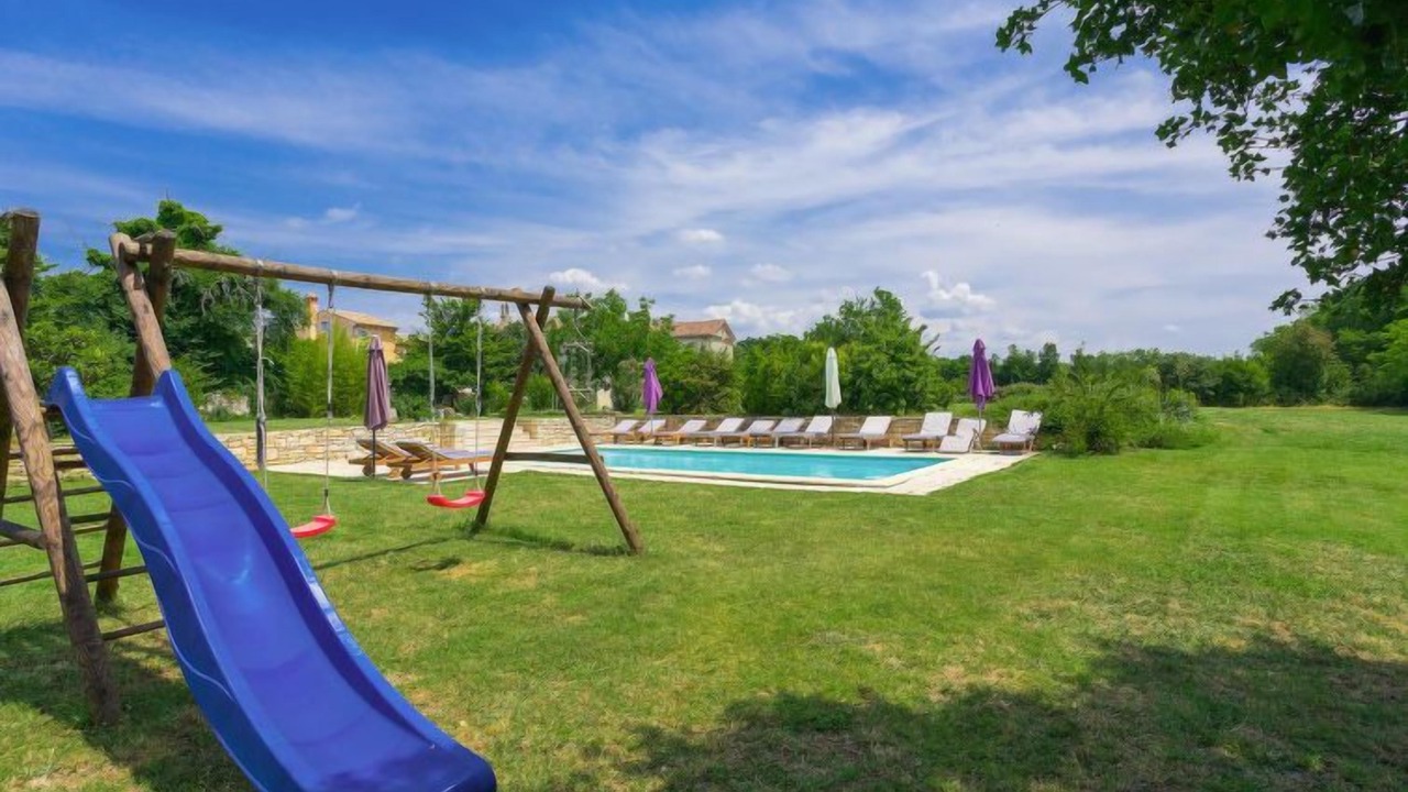 Photo of Outdoor in Gajana