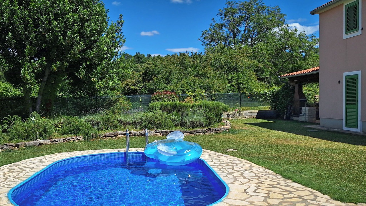 Photo of Outdoor in Makovci