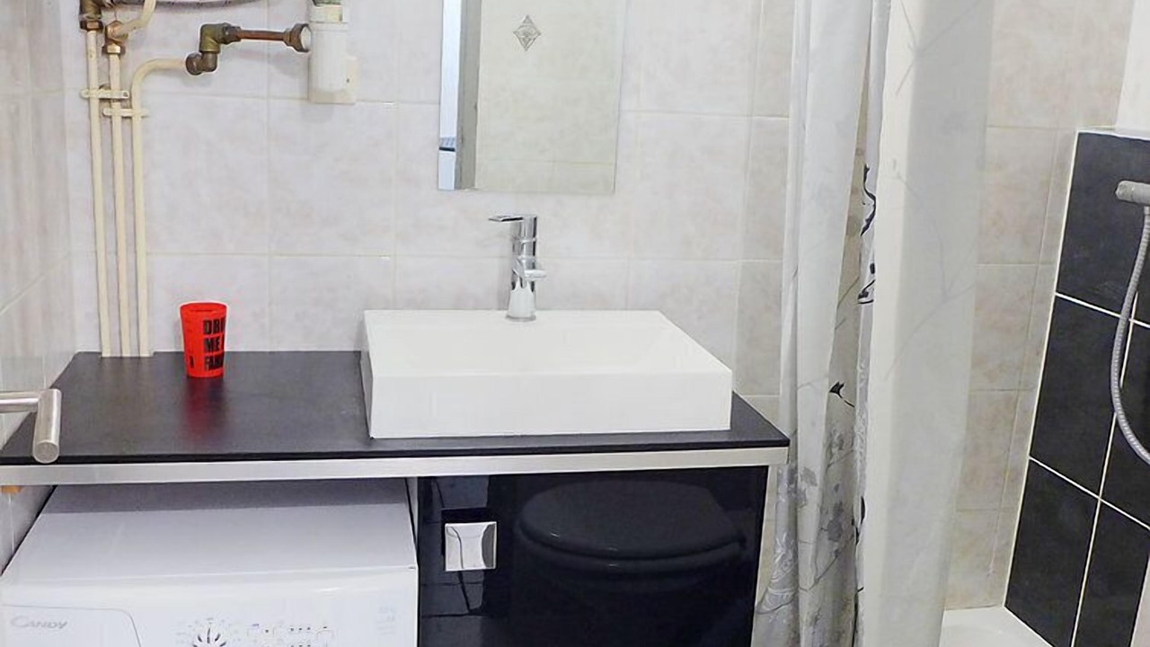 Photo of Bathroom in Saint-Pierre-la-Mer