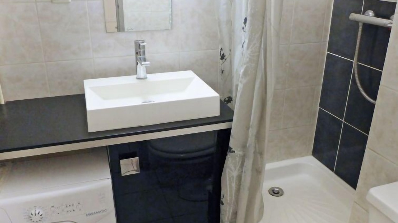 Photo of Bathroom in Saint-Pierre-la-Mer
