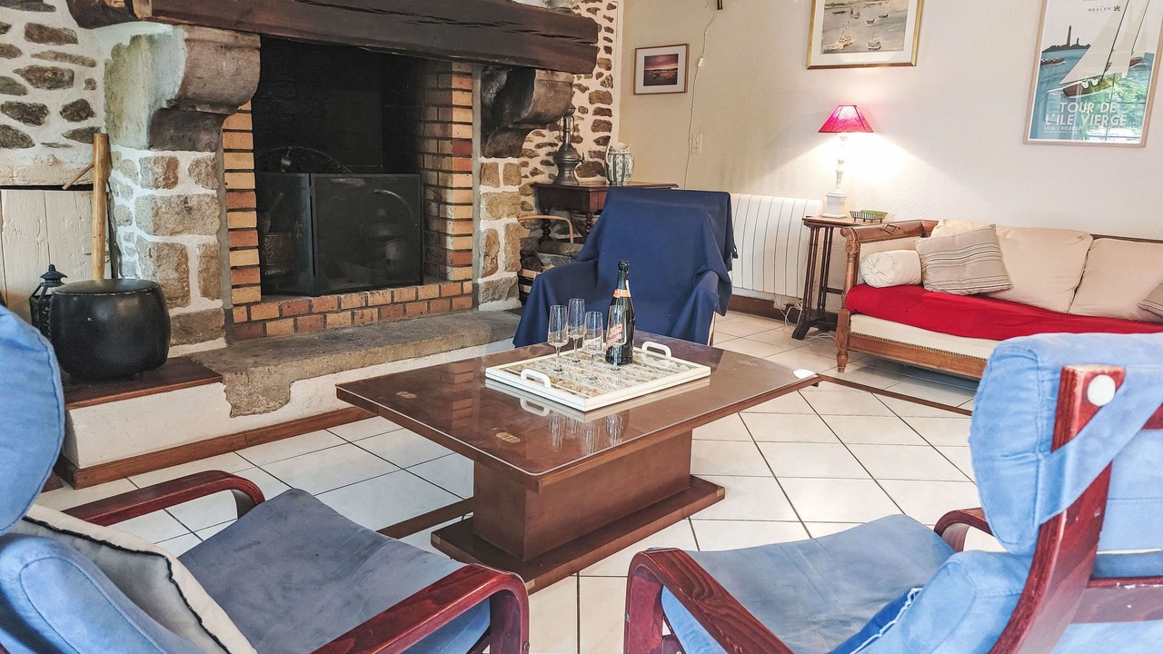 Photo of Livingroom in Languenan