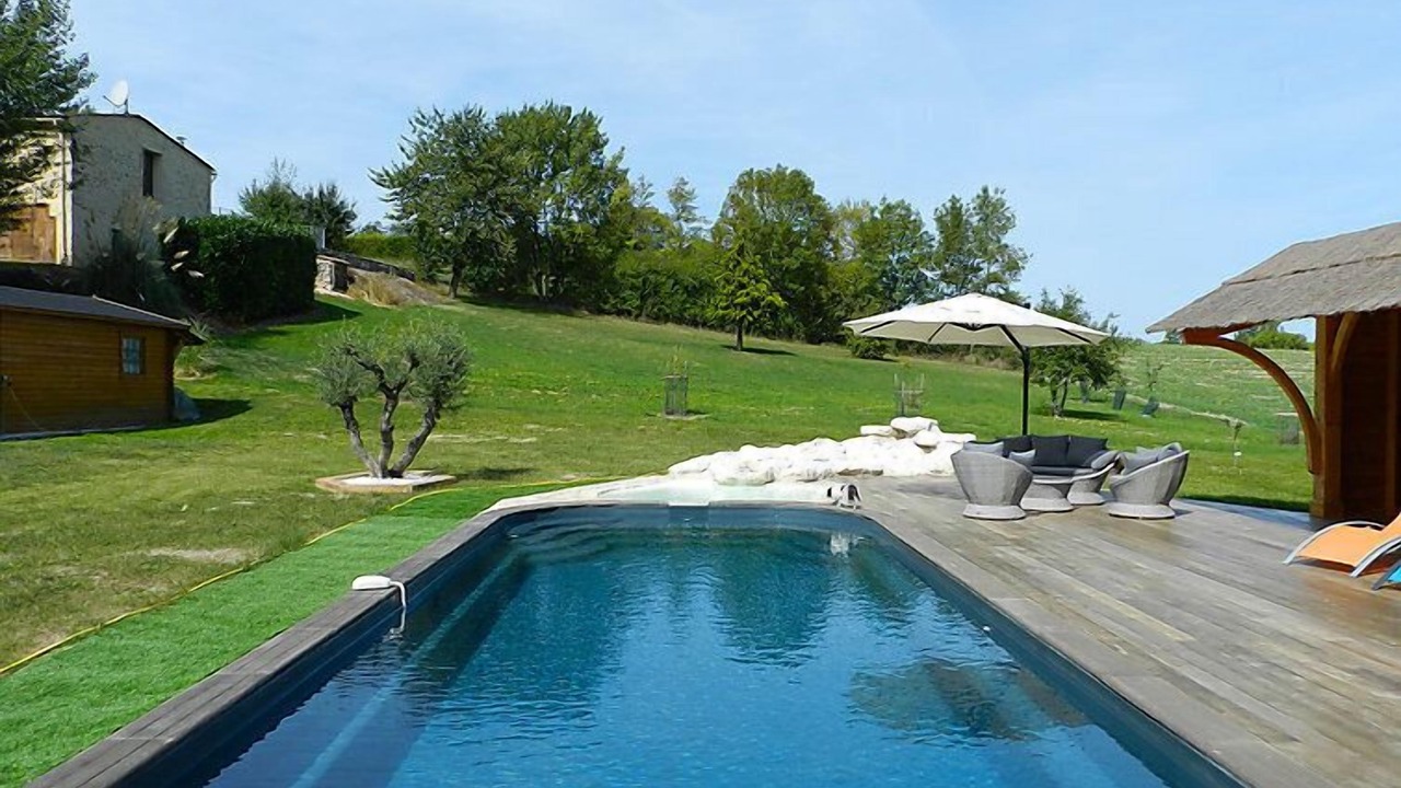 Photo of Outdoor in Cancon