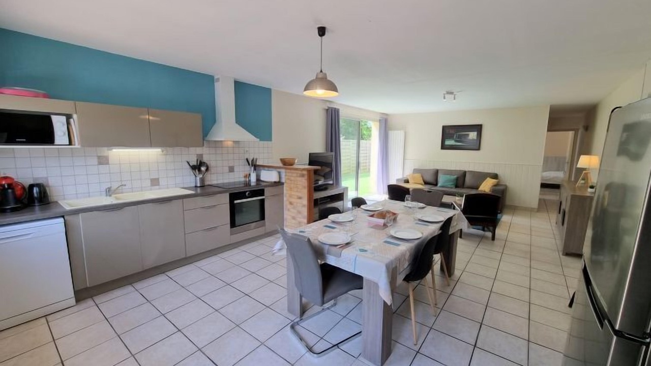 Photo of Bedroom in Lancieux