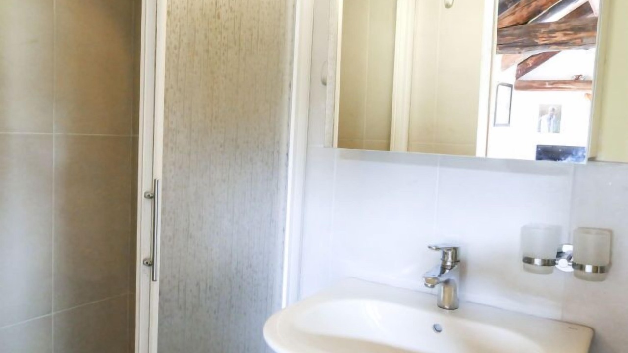 Photo of Bathroom in Pollegio