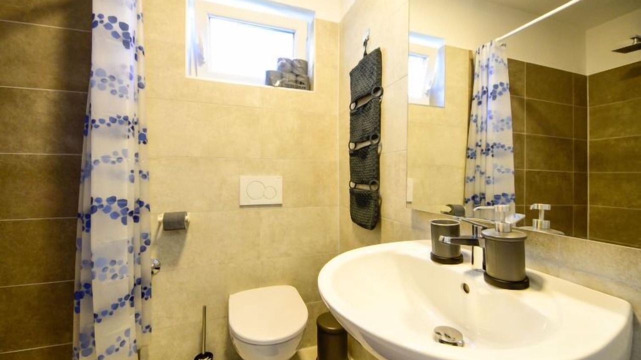 Photo of Bathroom in Pobri