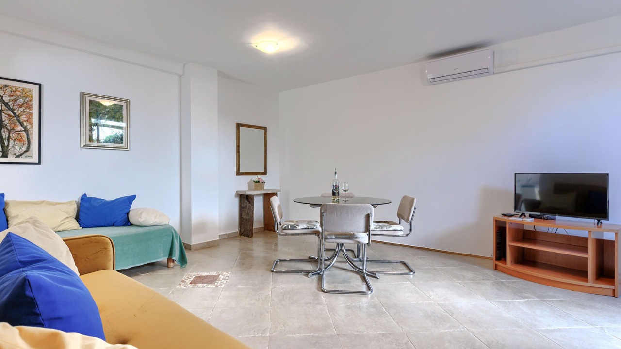 Photo of Livingroom in Zambratija