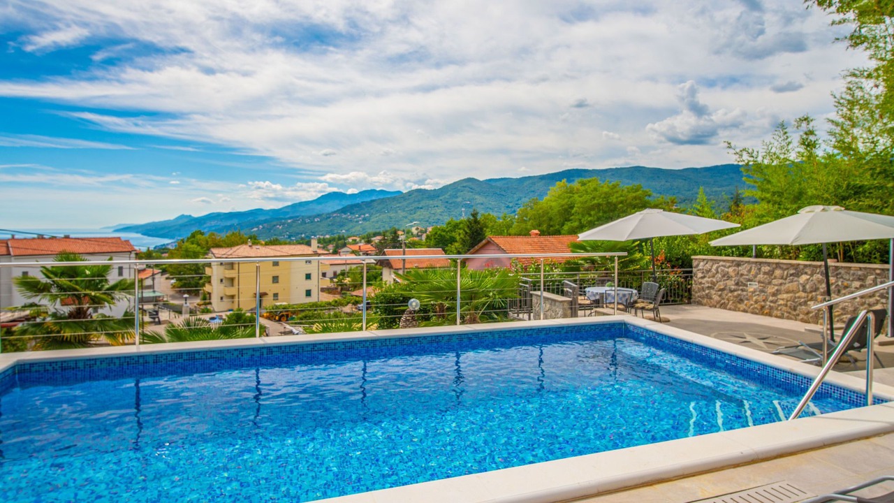Photo of Outdoor in Trinajstici