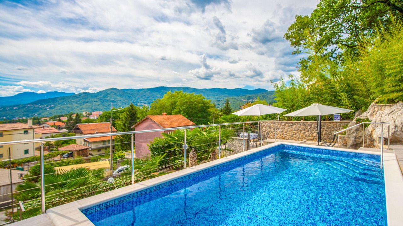 Photo of Outdoor in Trinajstici