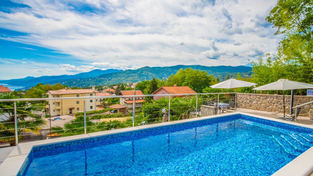 Photo of Outdoor in Trinajstici