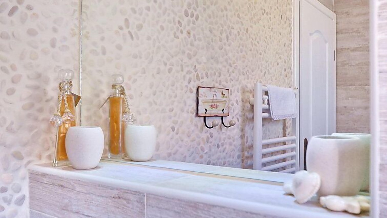 Photo of Bathroom in Pobri