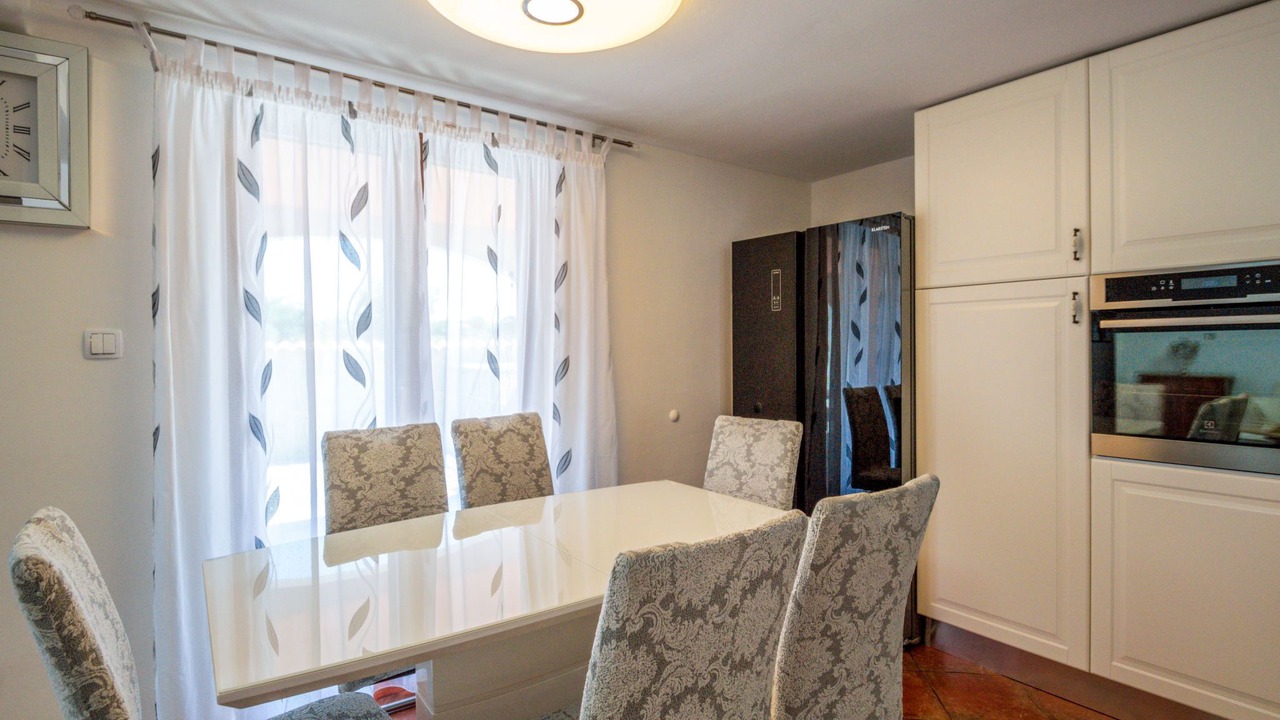 Photo of Bedroom in Pomer