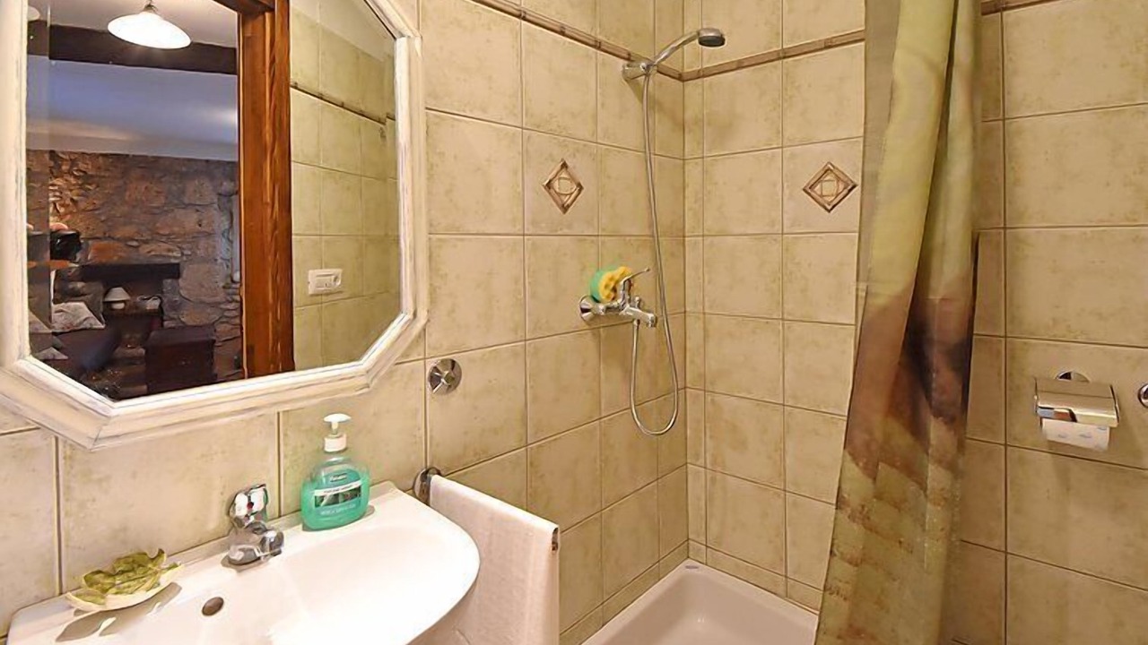 Photo of Bathroom in Pobri