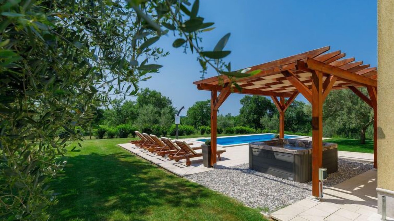 Photo of Outdoor in Vosteni
