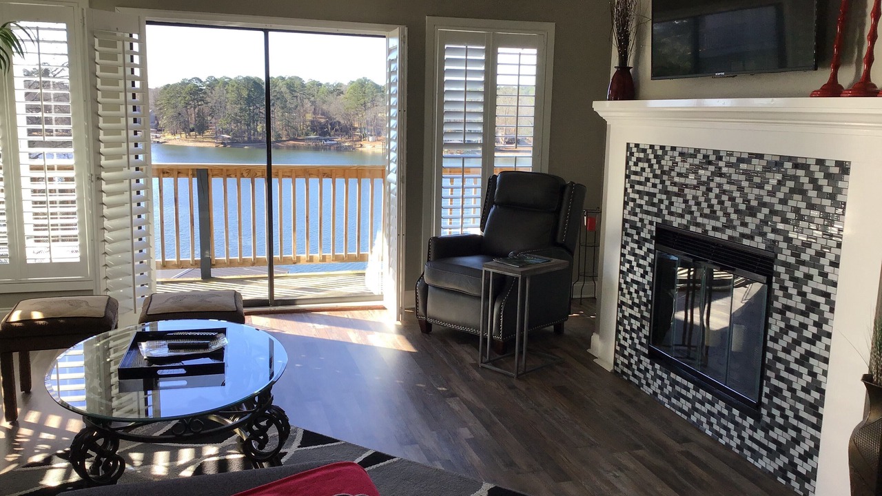 Photo of Livingroom in Mid America